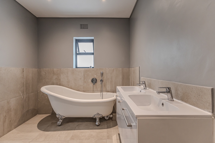 To Let 3 Bedroom Property for Rent in Camps Bay Western Cape